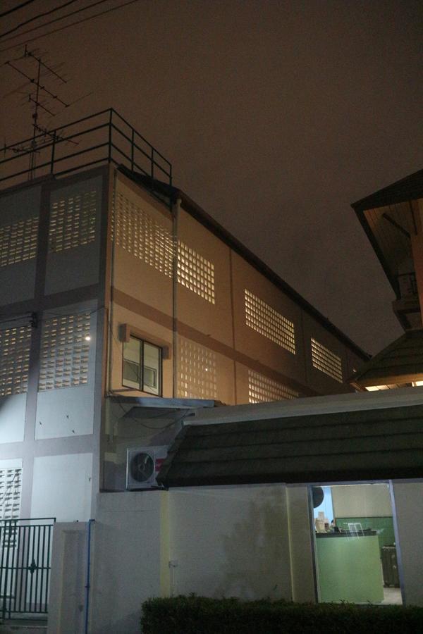 L42 Hostel Suvarnabhumi Airport Bangkok Extérieur photo