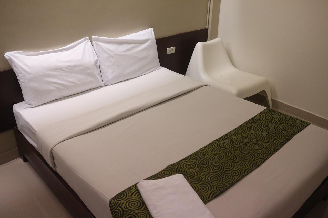 L42 Hostel Suvarnabhumi Airport Bangkok Extérieur photo